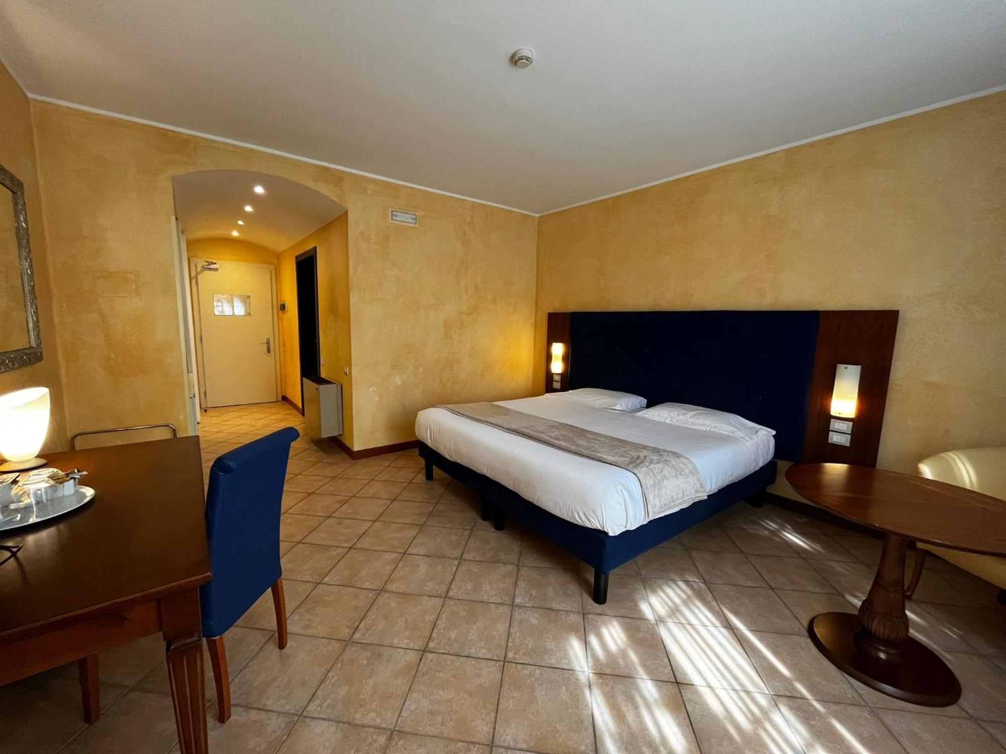 Maria Hotel 4*