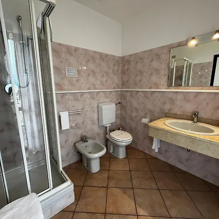 Hotel Villa Maria Desenzano del Garda Esterno foto