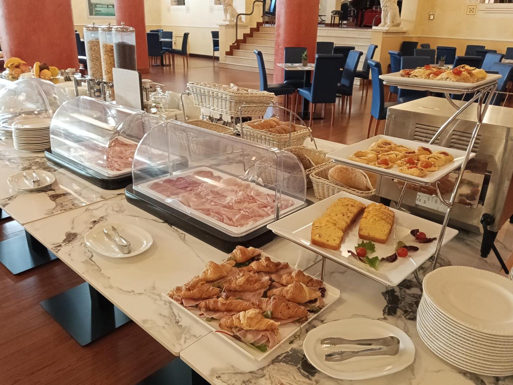 Maria 4* Desenzano del Garda