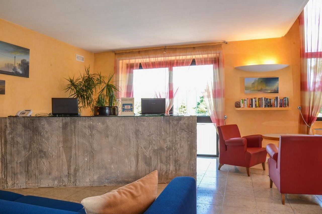 Maria 4* Desenzano del Garda